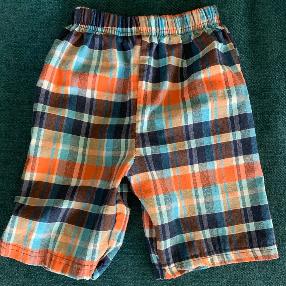 Boys 4T finding Nemo shorts